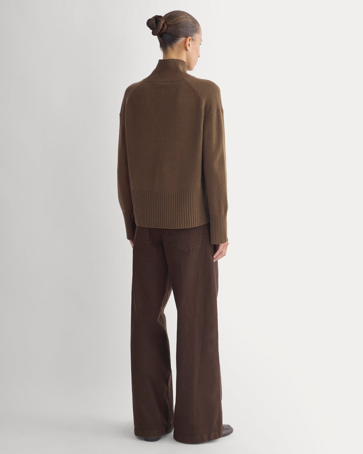 The Boxy Turtleneck in Cashmere