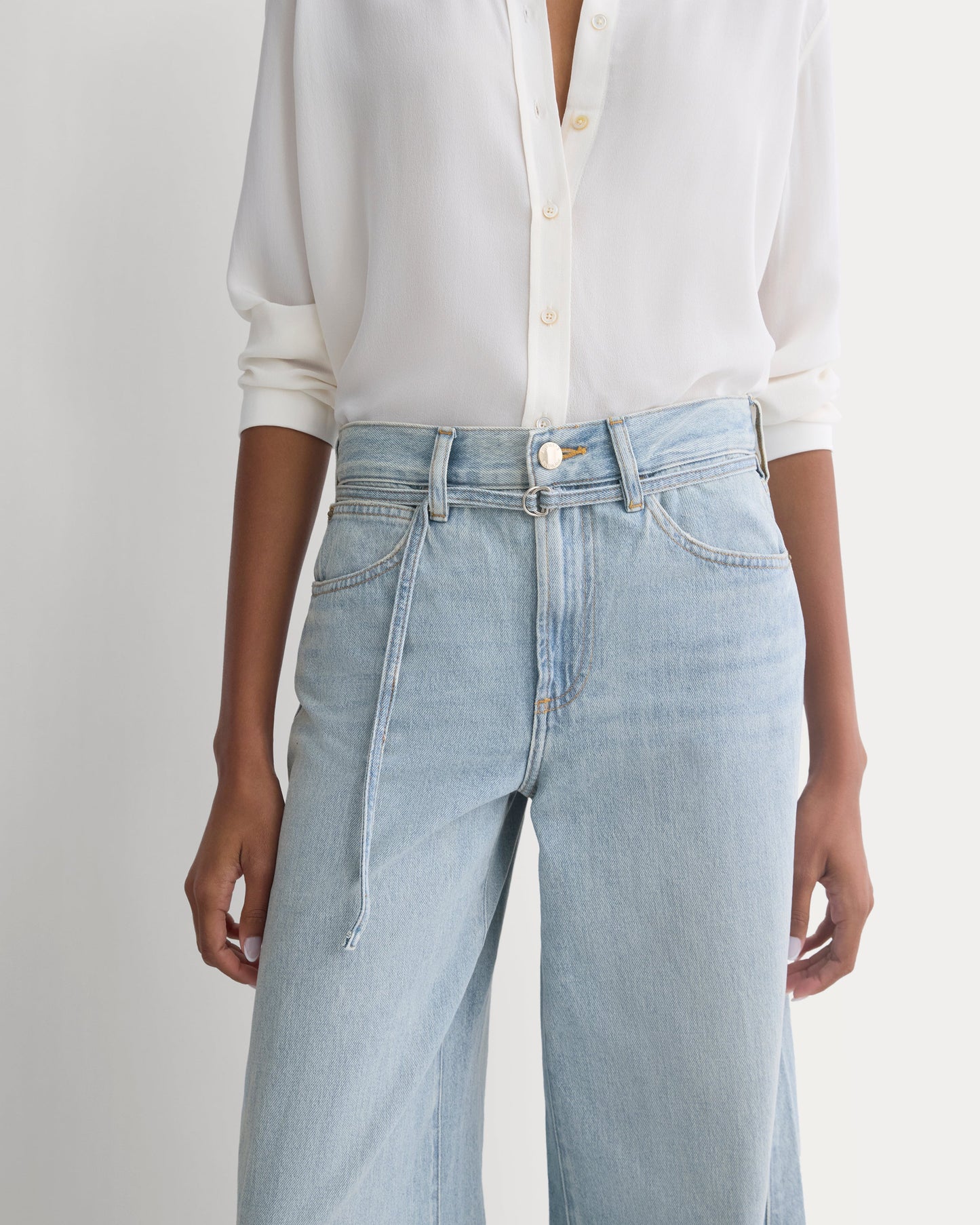 Lightweight Loose Wide-Leg Jean