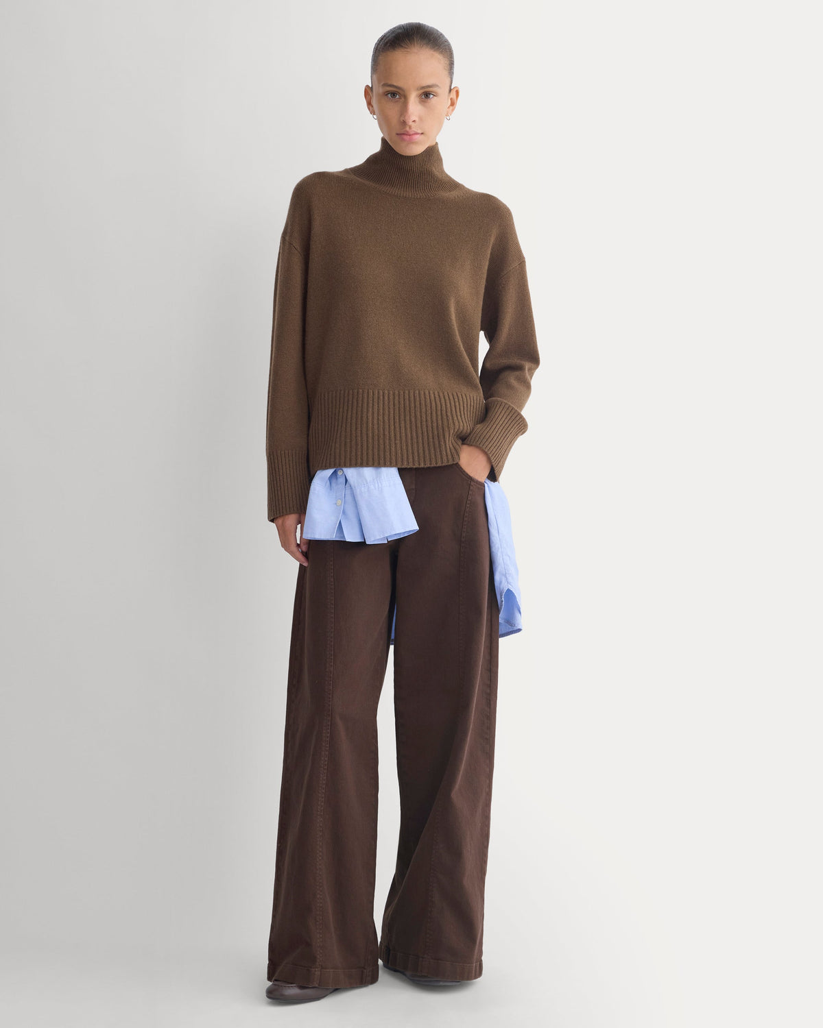 The Boxy Turtleneck in Cashmere