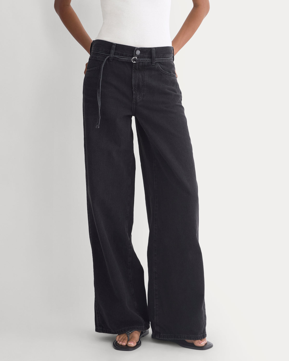 Lightweight Loose Wide-Leg Jean