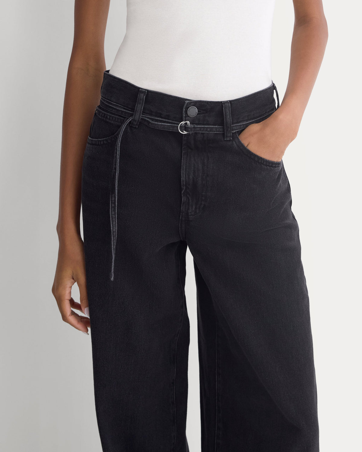 Lightweight Loose Wide-Leg Jean